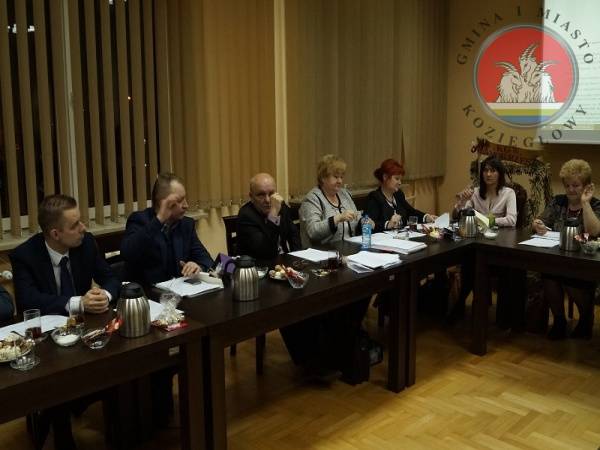 Zdjęcie: sesja budżet RGiM Koziegłowy 2015